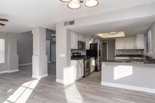 17220 N 40th Pl, Phoenix, AZ 85032 - Photo 7