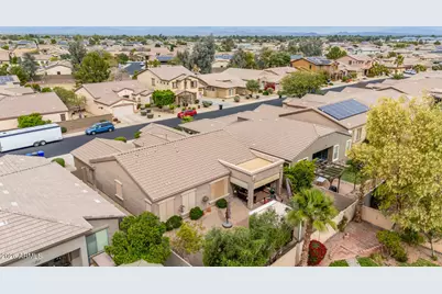 18223 W Paradise Lane, Surprise, AZ 85388 - Photo 41