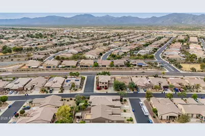 18223 W Paradise Lane, Surprise, AZ 85388 - Photo 45