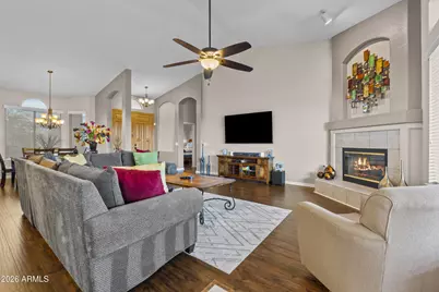 13360 W Cypress Street N, Goodyear, AZ 85395 - Photo 7