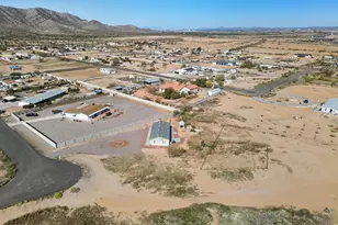 10618 W Prairie Ln, Casa Grande, AZ 85193 - Photo 7