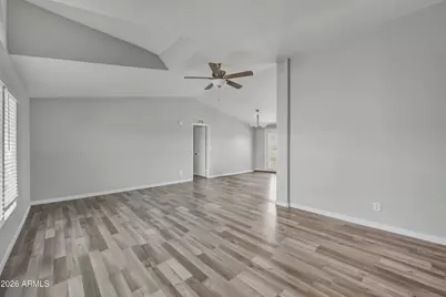 10618 W Prairie Lane, Casa Grande, AZ 85193 - Photo 11