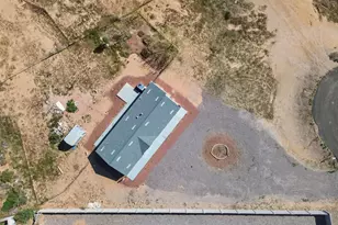 10618 W Prairie Ln, Casa Grande, AZ 85193 - Photo 9