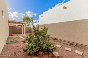 2300 E Magma Rd, San Tan Valley, AZ 85143 - Photo 25