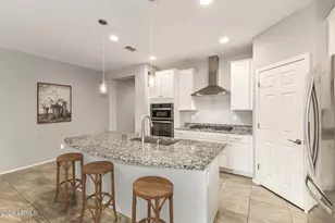 17525 W Oberlin Way, Surprise, AZ 85387 - Photo 5