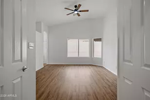 1040 E Amberwood Dr, Phoenix, AZ 85048 - Photo 21