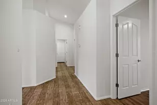 1040 E Amberwood Dr, Phoenix, AZ 85048 - Photo 25