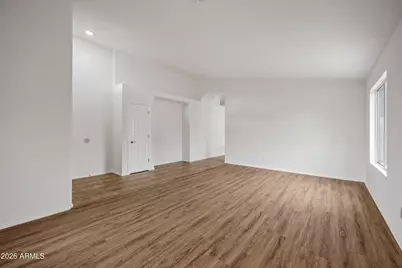 1040 E Amberwood Drive, Phoenix, AZ 85048 - Photo 5