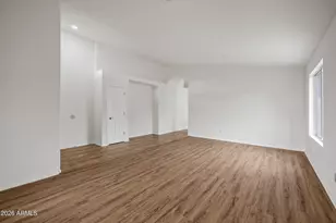 1040 E Amberwood Dr, Phoenix, AZ 85048 - Photo 7