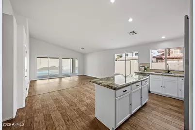 1040 E Amberwood Drive, Phoenix, AZ 85048 - Photo 9