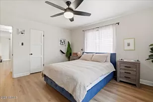 2134 W Mitchell Dr, Phoenix, AZ 85015 - Photo 17