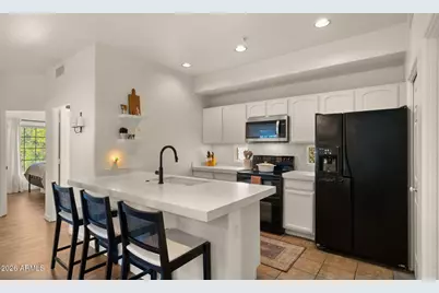 7936 E Wilshire Drive #203, Scottsdale, AZ 85257 - Photo 5