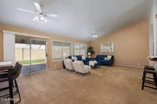 824 S Evergreen St, Chandler, AZ 85225 - Photo 9