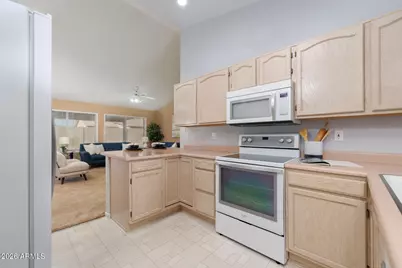 824 S Evergreen Street, Chandler, AZ 85225 - Photo 5