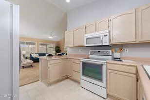 824 S Evergreen St, Chandler, AZ 85225 - Photo 5