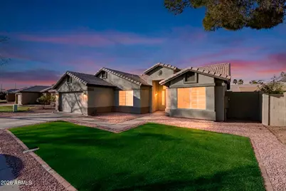 824 S Evergreen Street, Chandler, AZ 85225 - Photo 1