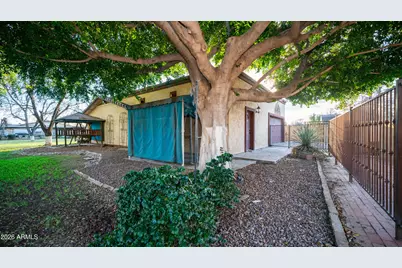 8807 W Christa Way, Tolleson, AZ 85353 - Photo 15