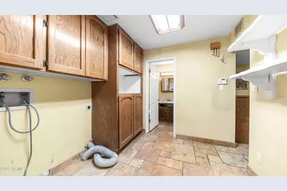 8807 W Christa Way, Tolleson, AZ 85353 - Photo 31