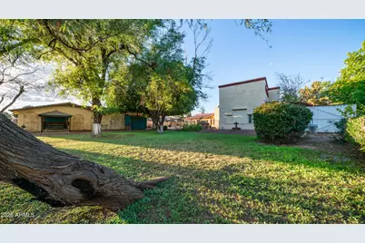 8807 W Christa Way, Tolleson, AZ 85353 - Photo 19