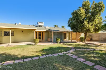 8111 E Monterey Way, Scottsdale, AZ 85251 - Photo 29