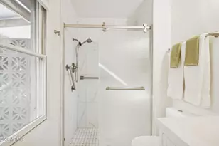 8111 E Monterey Way, Scottsdale, AZ 85251 - Photo 15