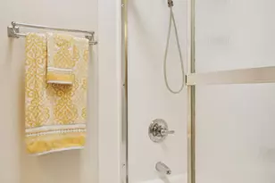 8111 E Monterey Way, Scottsdale, AZ 85251 - Photo 21