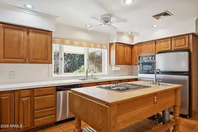 8111 E Monterey Way, Scottsdale, AZ 85251 - Photo 3