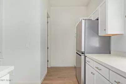 325 E Coronado Road #16, Phoenix, AZ 85004 - Photo 17