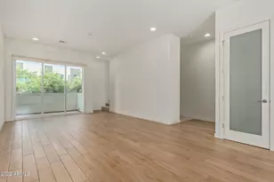 325 E Coronado Rd, Phoenix, AZ 85004 - Photo 9