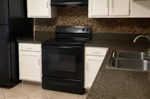 2423 E Tracy Ln, Phoenix, AZ 85032 - Photo 5