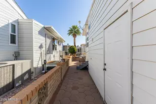 111 S Greenfield Rd, Mesa, AZ 85206 - Photo 27