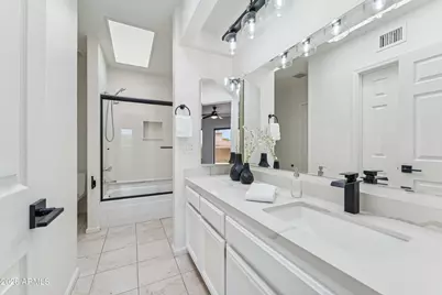 1024 E Sahuaro Drive, Phoenix, AZ 85020 - Photo 19