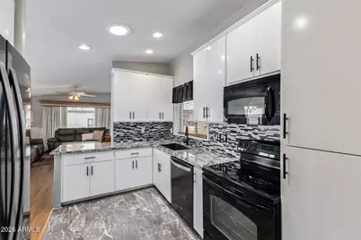 17200 W Bell Road #1048, Surprise, AZ 85374 - Photo 11