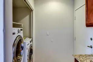 2134 E Broadway Rd, Tempe, AZ 85282 - Photo 23