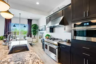 7939 W Desert Elm Ln, Peoria, AZ 85383 - Photo 3