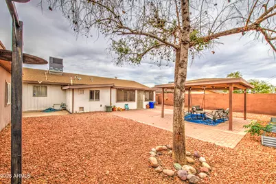 8231 W Catalina Drive, Phoenix, AZ 85033 - Photo 33