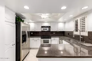 12212 N Paradise Vlg Pkwy S, Phoenix, AZ 85032 - Photo 11