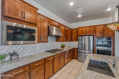 8009 W Northview Avenue, Glendale, AZ 85303 - Photo 5