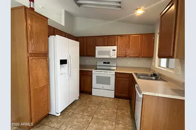 2018 N 84th Lane, Phoenix, AZ 85037 - Photo 7