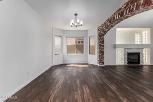 18609 W Onyx Ave, Waddell, AZ 85355 - Photo 7