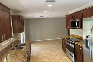 2126 S Ventura Dr, Tempe, AZ 85282 - Photo 5