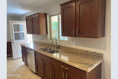 2126 S Ventura Drive, Tempe, AZ 85282 - Photo 7