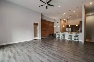 920 E Mitchell Dr, Phoenix, AZ 85014 - Photo 5