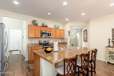 10190 W Los Gatos Drive, Peoria, AZ 85383 - Photo 5