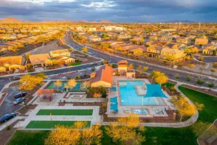 10190 W Los Gatos Dr, Peoria, AZ 85383 - Photo 41