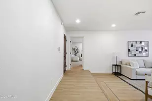 2437 E Larkspur Dr, Phoenix, AZ 85032 - Photo 19