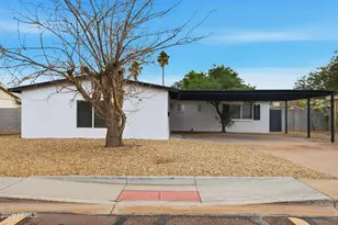 2437 E Larkspur Dr, Phoenix, AZ 85032 - Photo 1