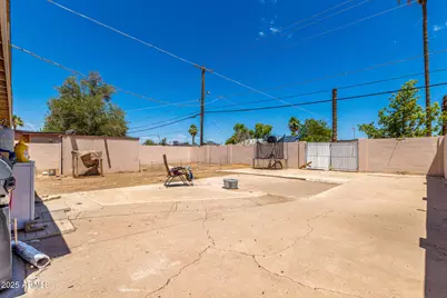 2744 W Campbell Avenue, Phoenix, AZ 85017 - Photo 11