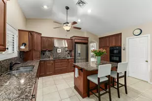 3628 E Summerhaven Dr, Phoenix, AZ 85044 - Photo 7