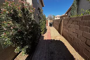 4257 E Michelle Ave, Gilbert, AZ 85234 - Photo 37